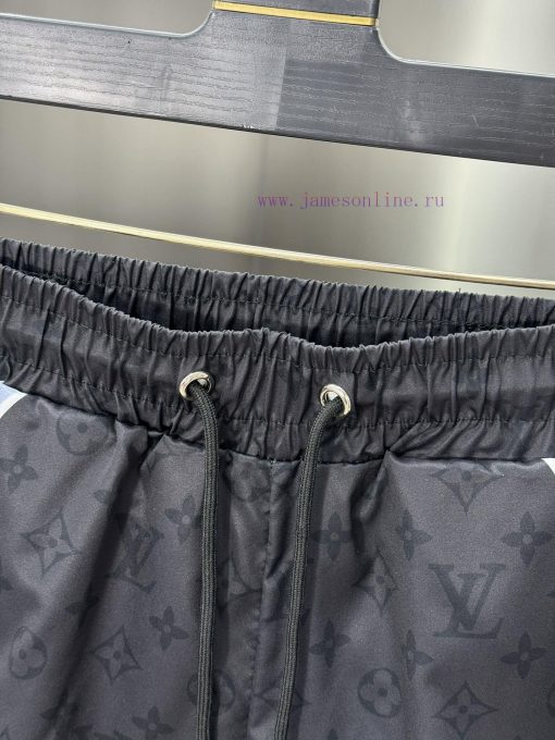 LV 2024 Spring And Summer New Beach Pants Official Shorts Website Synchronized With The Origina r51aef0v - Image 7
