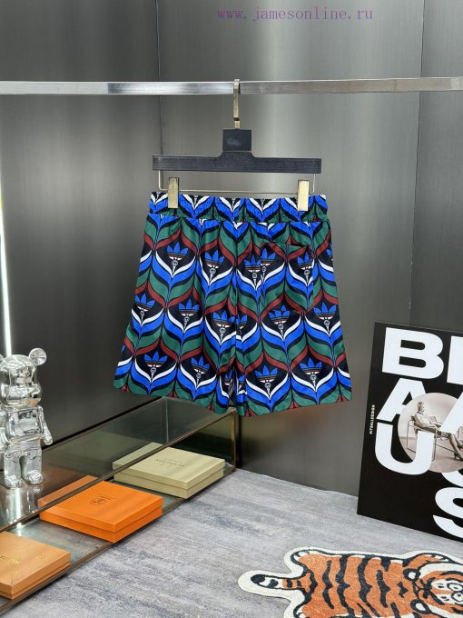 Gucci's New Beach Shorts For Spring And Summer 2024 Synchronized With The Original 1-1 Replica 78espb8c - Image 3