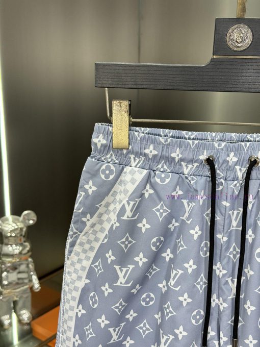 LV 2024 Spring And Summer New Beach Pants Official Shorts Website Synchronized With The Origina vtft5fs0 - Image 6