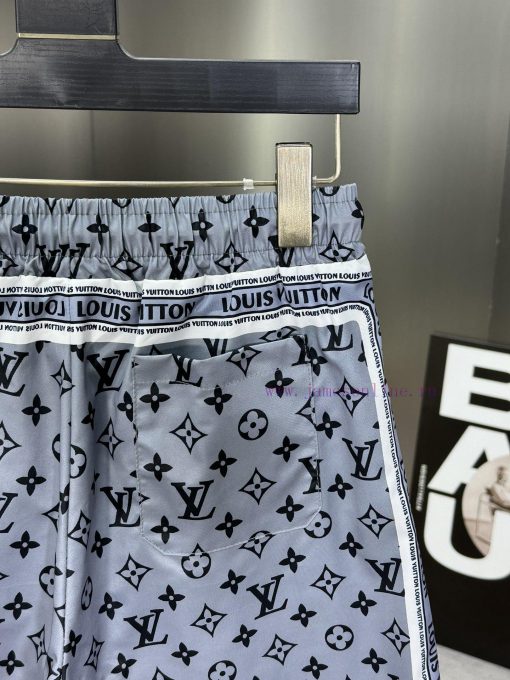 LV 2024 Spring And Summer New Beach Pants Official Shorts Website Synchronized With The Origina 4ah571zm - Image 10