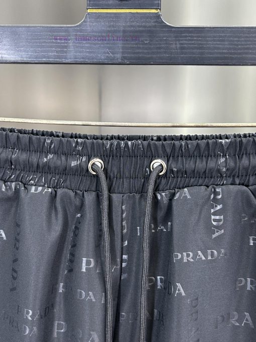 Prada 2025 Spring And Summer New Embossed Beach Pants 4-point Shorts Official Website Synchroni n98h9ucb - Image 6