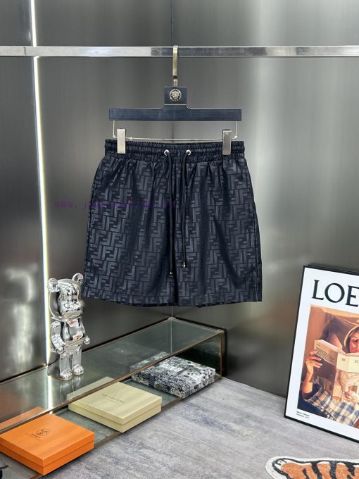FENDI 2025 Spring And Summer New Beach Pants 4-point Shorts Official Website Synchronized With 2rxtsez8