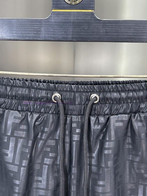 FENDI 2025 Spring And Summer New Beach Pants 4-point Shorts Official Website Synchronized With 2rxtsez8 - Image 6