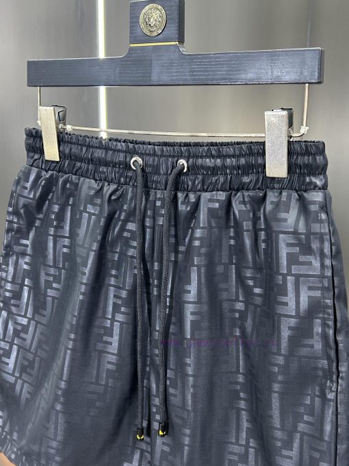 FENDI 2025 Spring And Summer New Beach Pants 4-point Shorts Official Website Synchronized With 2rxtsez8 - Image 9