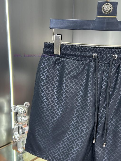 Burberry's New Beach Shorts For Spring And Summer 2025 With A 1-1 Replica Of The Original Versi tqi58vuk - Image 5