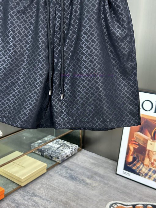Burberry's New Beach Shorts For Spring And Summer 2025 With A 1-1 Replica Of The Original Versi tqi58vuk - Image 7