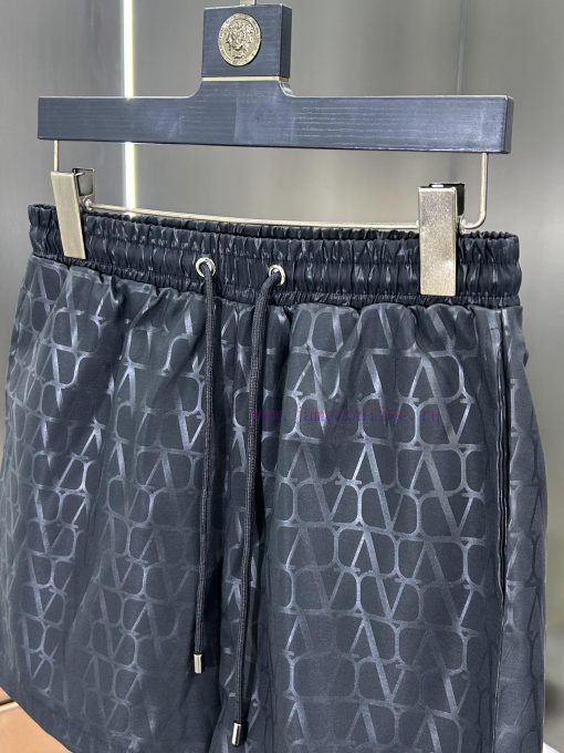 Valentino 2025 Spring And Summer New Beach Pants 4-point Shorts Official Website Synchronized W te7paf2e - Image 9
