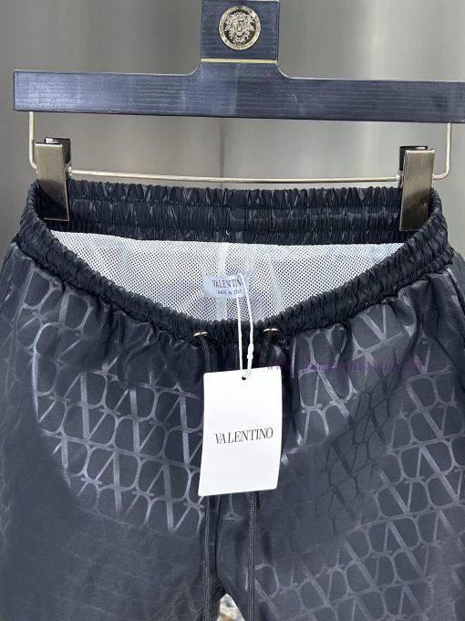 Valentino 2025 Spring And Summer New Beach Pants 4-point Shorts Official Website Synchronized W te7paf2e - Image 11