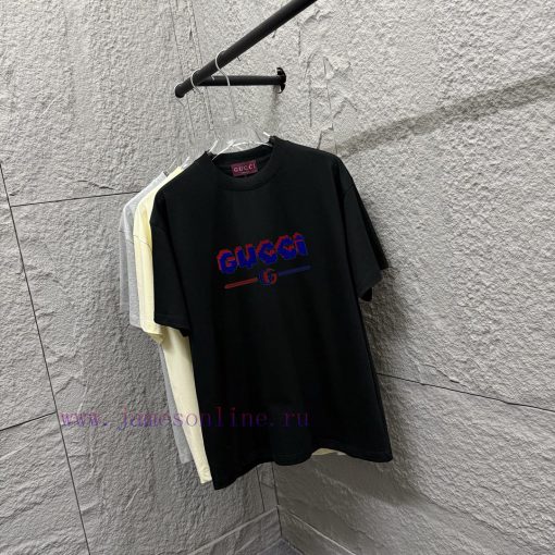 Gu * Gucci * 2025 Spring/Summer New Collection Chest Gucci Letter Plush Craft Short Sleeve T-sh 4ln4v1mv - Image 3