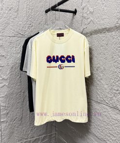 Gu * Gucci * 2025 Spring/Summer New Collection Chest Gucci Letter Plush Craft Short Sleeve T-sh ohnusp2y