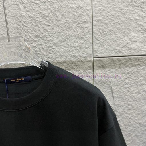 LV Louis Vuitton * 2025 Spring/Summer New Collection Classic Color Large V Letter Printed Short 2vdwx0df - Image 8
