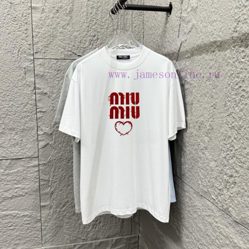 Miu Miu 2025 Spring/Summer New Collection Classic Simple Plush Craftsmanship Letter Love Short a3ubf7ov
