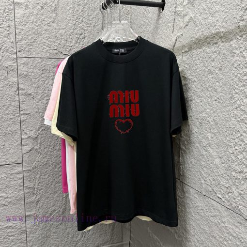 Miu Miu 2025 Spring/Summer New Collection Classic Simple Plush Craftsmanship Letter Love Short xlx5ja1m