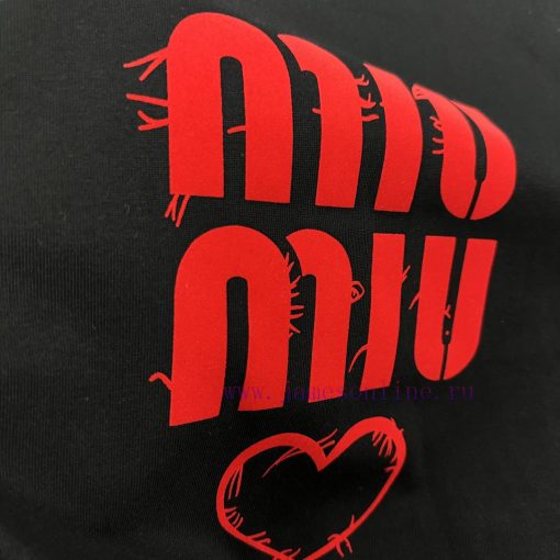Miu Miu 2025 Spring/Summer New Collection Classic Simple Plush Craftsmanship Letter Love Short xlx5ja1m - Image 3
