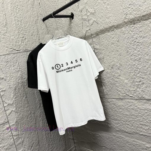 MM6 Magi * La 2025 Spring/Summer New Item MM6 Number Letter Classic Foam Craft Short Sleeve T-s vxhpj7d0 - Image 4