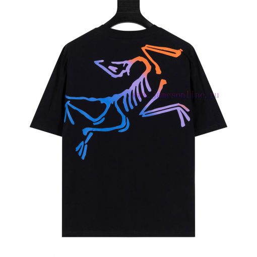 Arc'teryx Ancestral Bird ARC25SS Short Sleeved T-shirt With Printed Logo On The Chest And Back ho3ceq7m - Image 3