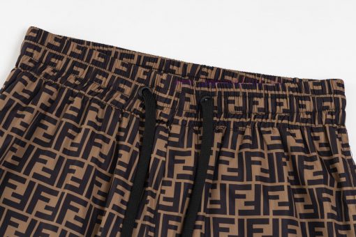Fendi 2025 New Popular Casual Shorts With High Elasticity Slimming Effect And Simple And Versat 3i80kazo - Image 4