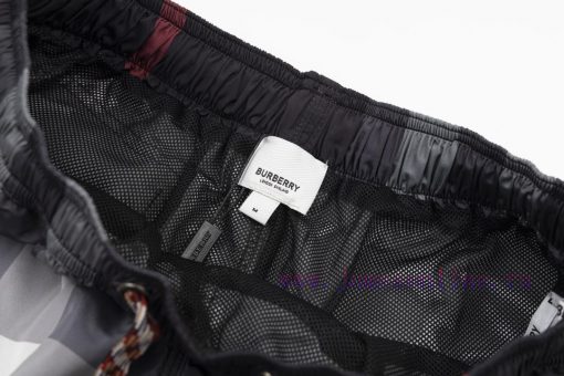 Burberry Plaid Men's Beach Casual ShortsThe Most Comfortable Shorts In History Have Arrived... t09c8m51 - Image 10