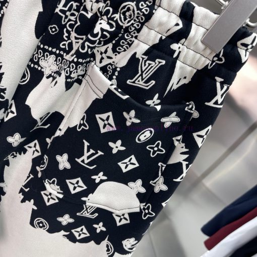 LV Louis Vuitton Classic Shorts High QualityCustomized Triple Standard Shorts And Sweatpants We wxgl5bnd - Image 10