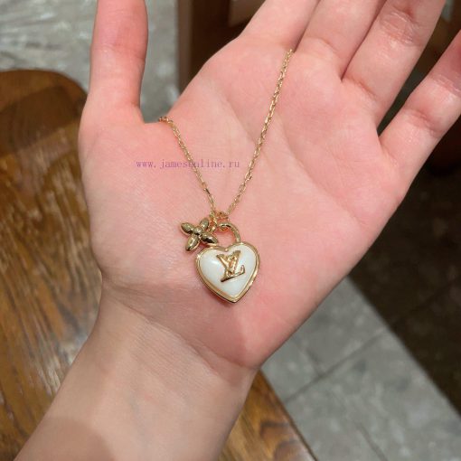 Louis Vuitton's Unique Design (using LV's Classic Graphic Concept) Looks Good 🧚 The Necklace Is f4v7x1qz - Image 14
