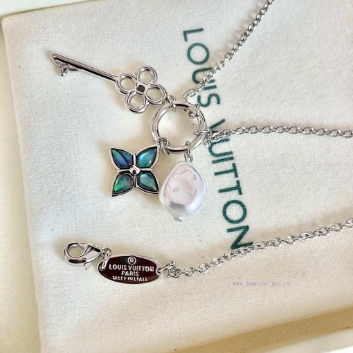 Louis Vuitton's Unique Design (using LV's Classic Graphic Concept) Looks Good 🧚 The Necklace Is vzyovjlc - Image 19
