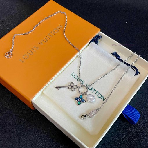 Louis Vuitton's Unique Design (using LV's Classic Graphic Concept) Looks Good 🧚 The Necklace Is vzyovjlc - Image 20