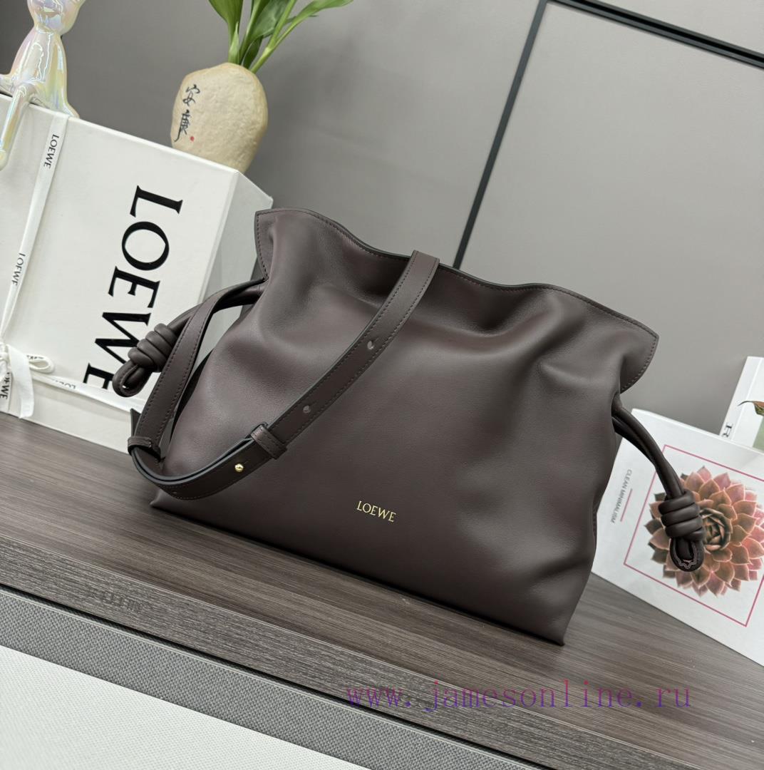 Loewe Bags . L ⊚℮ W ℮ New Nappa Cow Leather Flamenco Lucky Bag Handbag Made Of Nappa Cow Leather With A Dr awt3en13