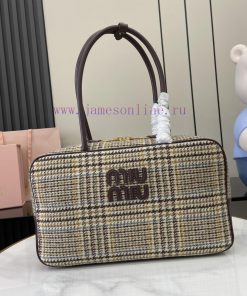 MiuMiu Bags The New MIU MIU Original Wool Qianniao Style Briefcase Combines Fashion And Classic And The Nex tvsdxbvv