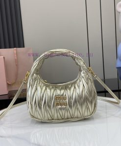 MiuMiu Bags The New MiuWander Handbag Comes With A Complete Set Of Original Packaging. It Features The Icon 2g7qama5