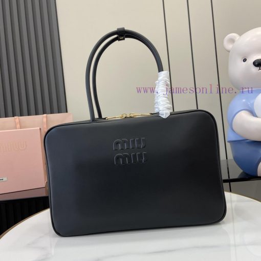 MiuMiu Bags The New MIU MIU Original Briefcase Combines Fashion And Classic With A Complete Set Of Original uee0ceg8