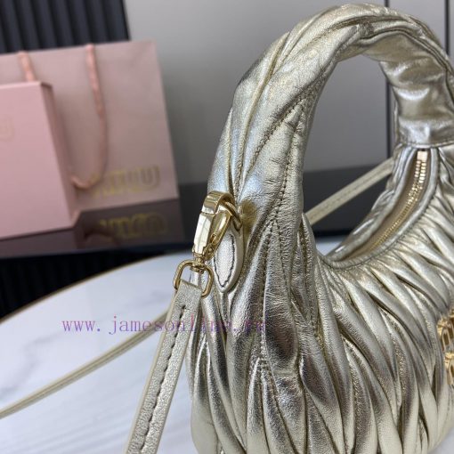 MiuMiu Bags The New MiuWander Handbag Comes With A Complete Set Of Original Packaging. It Features The Icon kcvbv8zp - Image 7