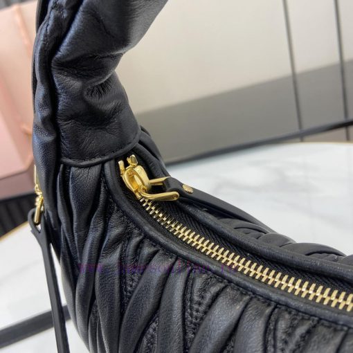 MiuMiu Bags The New MiuWander Handbag Comes With A Complete Set Of Original Packaging. It Features The Icon zazfc19b - Image 8