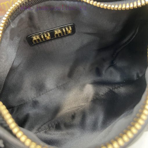 MiuMiu Bags The New MiuWander Handbag Comes With A Complete Set Of Original Packaging. It Features The Icon zazfc19b - Image 9
