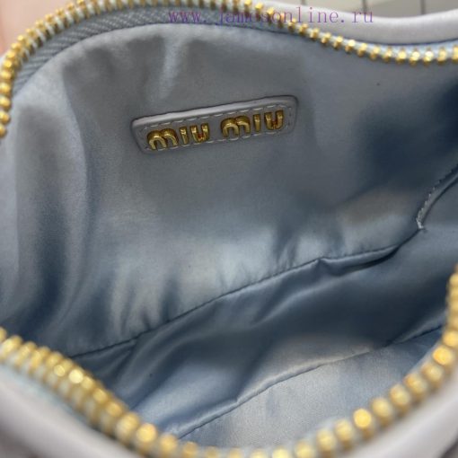 MiuMiu Bags The New MiuWander Handbag Comes With A Complete Set Of Original Packaging. It Features The Icon bj8yl858 - Image 9