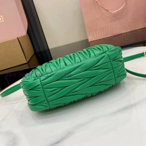 MiuMiu Bags The New MiuWander Handbag Comes With A Complete Set Of Original Packaging. It Features The Icon a9foqdwd - Image 5