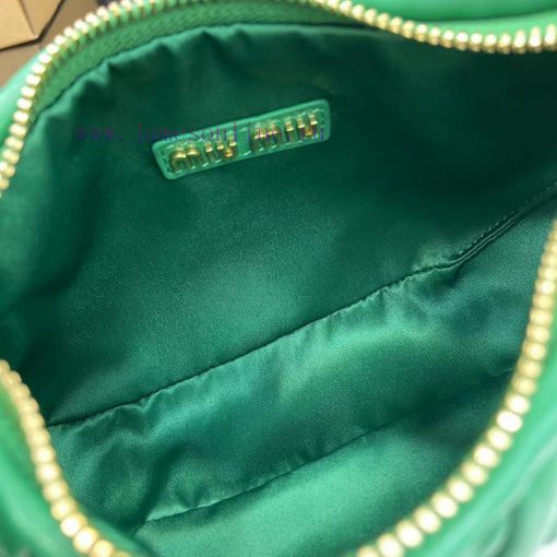MiuMiu Bags The New MiuWander Handbag Comes With A Complete Set Of Original Packaging. It Features The Icon a9foqdwd - Image 9