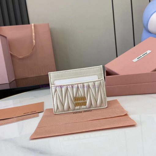 MiuMiu Bags Miu Miu's Latest Series Of Card Bags Comes With A Complete Set Of Original Packaging. They Are ufhfx4vc