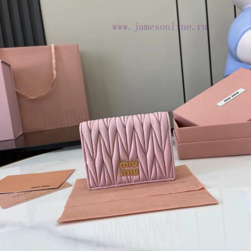 MiuMiu Bags Equipped With A Complete Set Of Original Packaging The New Pocket Wallet Is Made Of Imported To ex2ujel7 - Image 2