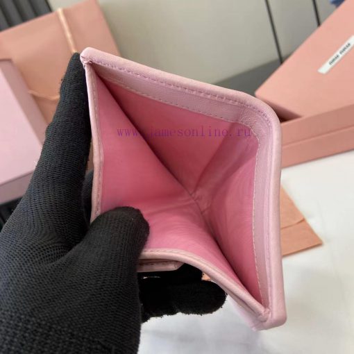MiuMiu Bags Equipped With A Complete Set Of Original Packaging The New Pocket Wallet Is Made Of Imported To ex2ujel7 - Image 10