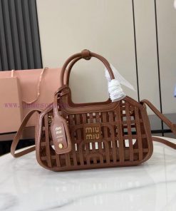 MiuMiu Bags The New MIUM Product Comes With A Full Set Of Original Packaging Featuring A Soft Nappa Leather 5cavp37a