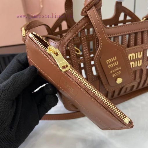 MiuMiu Bags The New MIUM Product Comes With A Full Set Of Original Packaging Featuring A Soft Nappa Leather 5cavp37a - Image 11