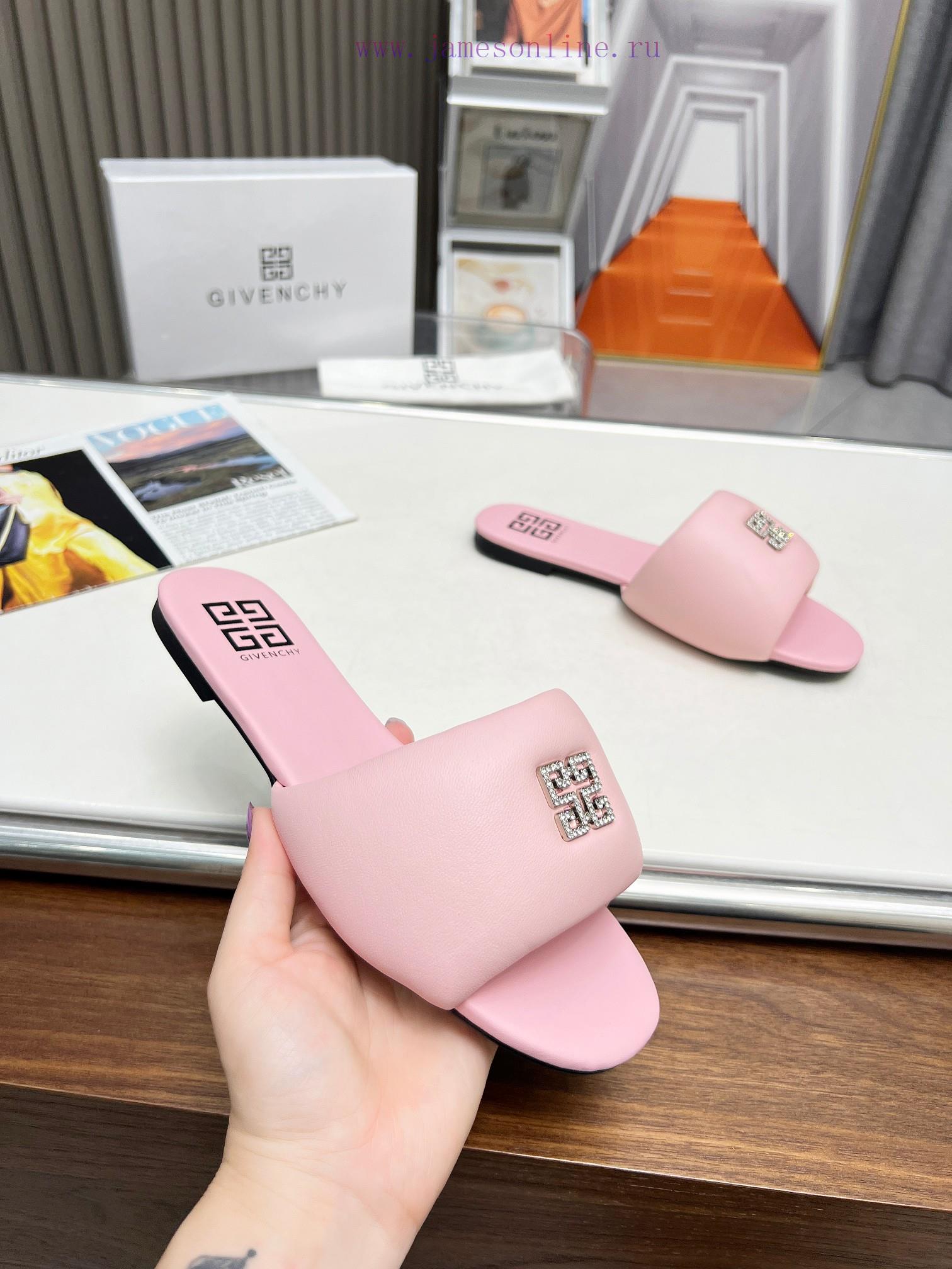 Givenchy's 2024 Early Spring/summer New Open Toed Bread Slippers Feature A Diamond Studded Meta cebu0v2n - Image 4