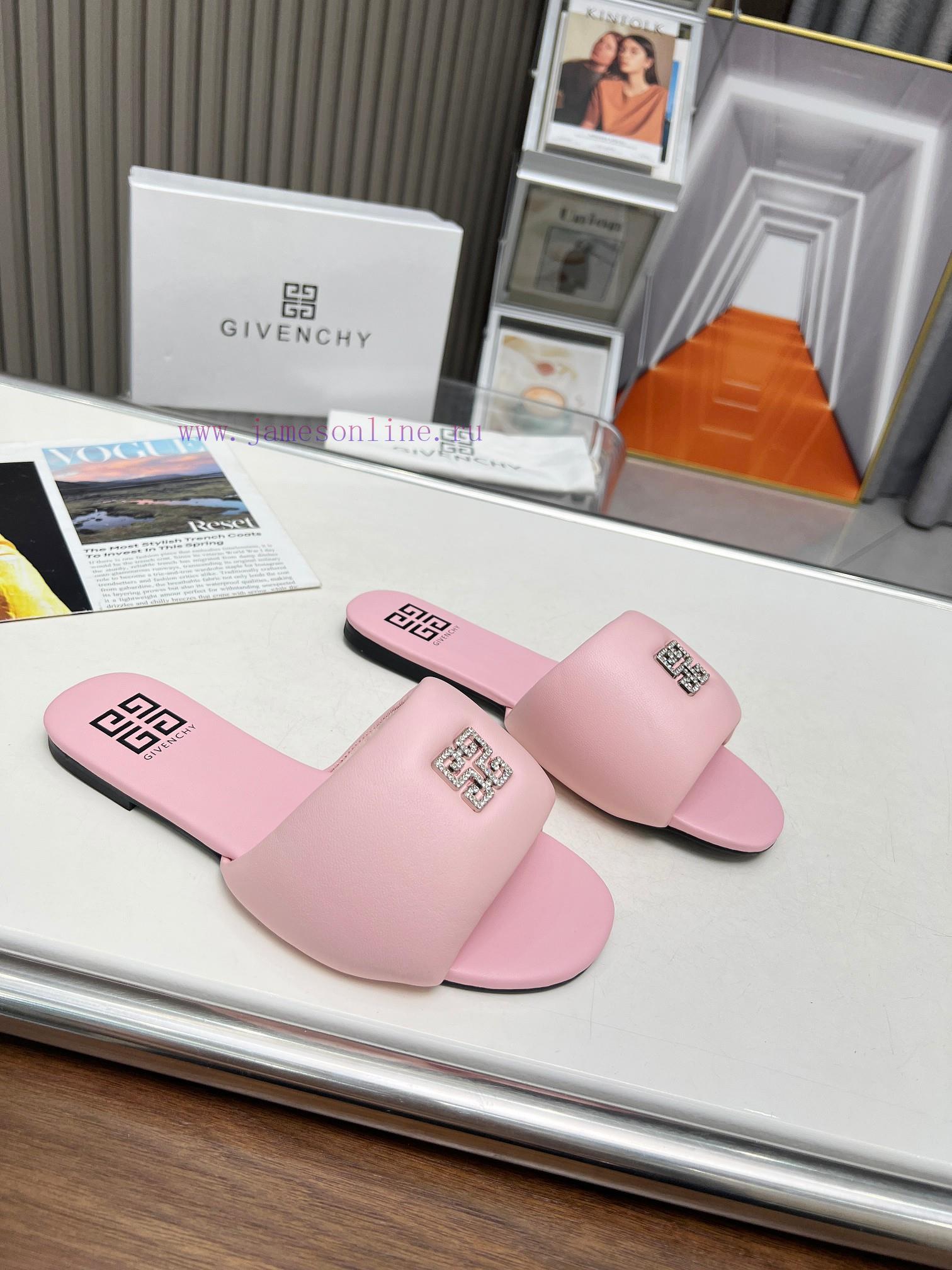 Givenchy's 2024 Early Spring/summer New Open Toed Bread Slippers Feature A Diamond Studded Meta cebu0v2n - Image 6