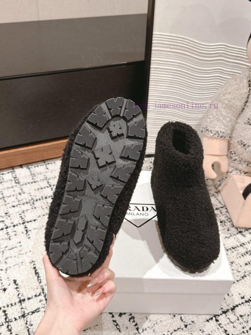 Top QualityPrada Fw24 New Arrival～P Home 2024 Autumn/Winter New Triangle Logo Hairy BootsHow Co bcsyzrb1 - Image 10
