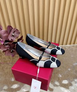 2025 Fashion Show Style | Valentino Coarse Heel Mary Jane Single Shoes With Beautiful Texture | 8kelkdz1