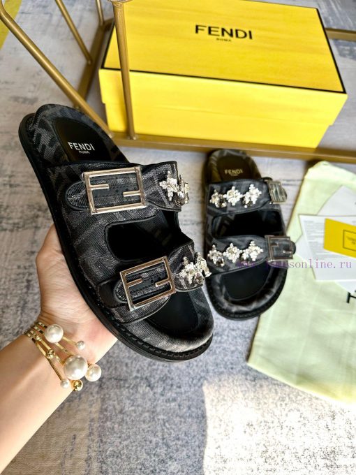 FENDI's Latest Popular Double Strap Flat Slippers With FF Functional Buckle Adorned With FF Pat kkmdbq00