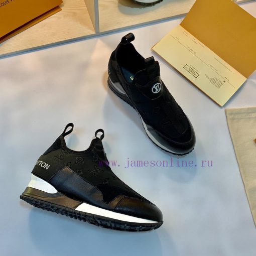 Up NewThis Run Away Sports Shoe Combines Various Materials And Features A Lace Free Design For dvn9a6y5 - Image 5