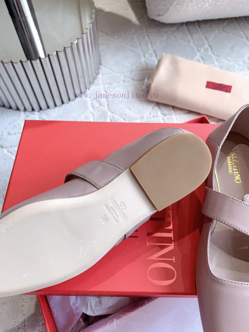 Valentino's New Mary Jane Flats Classic V-button Element Make People Stand Out It's Really Swee 2r22oxxi - Image 9