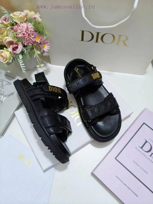 The Black Cowhide Dioract Sandals Are Adorned With A Quilted Effect Rattan Plaid Pattern Stylis gwn0fvz3 - Image 4