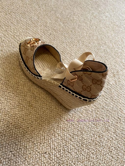 22ss Early Spring GucciGucci Straw Woven Thick Soled Wedge Sandals Can Bring A Touch Of Modern 9wreqmwm - Image 7